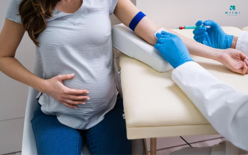 Phụ nữ ngoài 35 mang thai nên làm xét nghiệm Double test