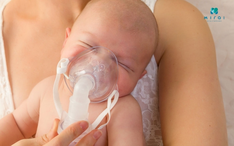 tre-co-the-bi-viem-phoi-trong-hoac-sau-khi-sinh