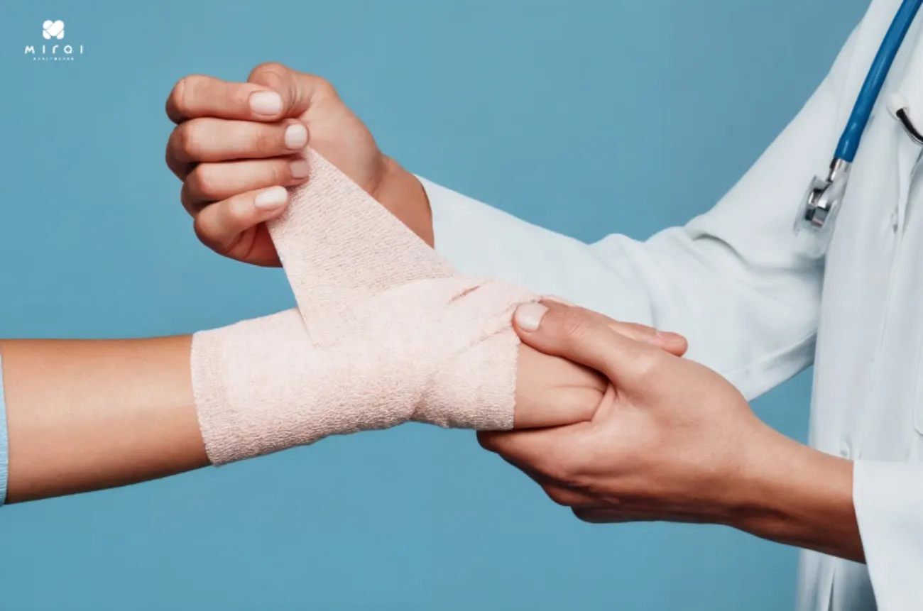 Sử dụng băng gạc sạch để tránh nhiễm virus