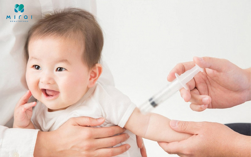 Tiêm vaccine là biện pháp phòng ngừa ho gà hiệu quả