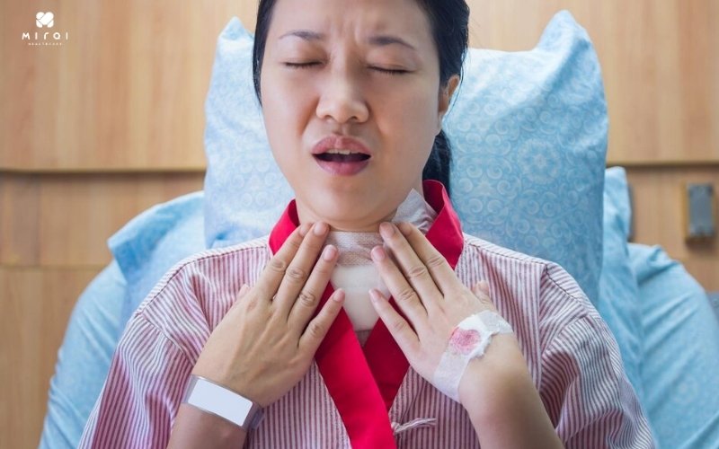 Phẫu thuật là phương pháp hiệu quả chữa trị ung thư tuyến giáp