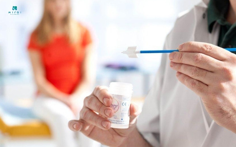 Lấy mẫu là bước quan trọng khi xét nghiệm sùi mào gà