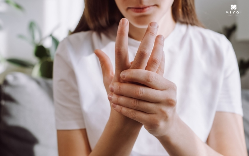 Khi bị suy thận có thể người bệnh bị co giật cơ và chuột rút