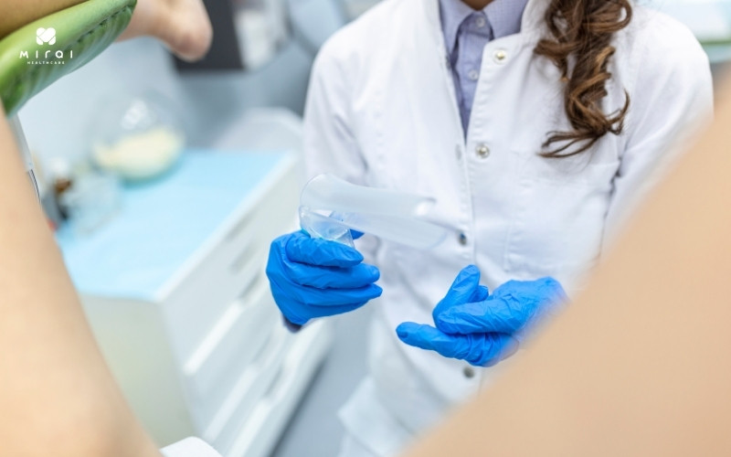 Lấy mẫu là bước chính để tầm soát ung thư cổ tử cung